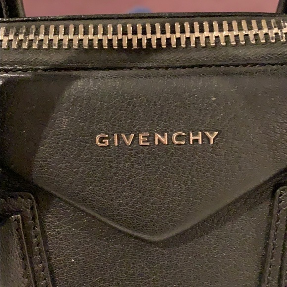 Givenchy Antigua - Picture 5 of 5